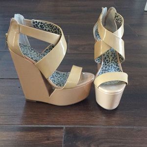 Jessica Simpson nude shoes s